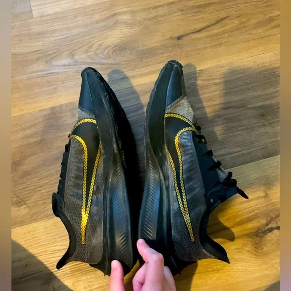 2019 Nike Wmns Zoom Gravity GD ‘Metallic Gold’ - Picture 5 of 6